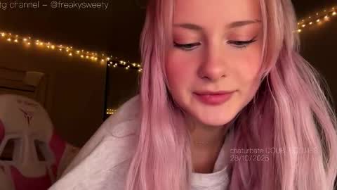 Lana  Eva  dont forget to give us a thumb up online show from 10/28/25, 03:58