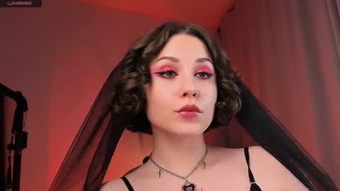 Snapshot of doublee_trouble chatting on 02/14/25, 12:51 Eva ana Liza online show from 02/14/25, 12:51