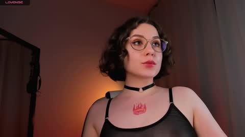 Snapshot of doublee_trouble chatting on 03/04/25, 03:33 Eva ana Liza online show from 03/04/25, 03:33