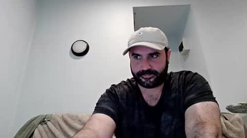 Snapshot of dougii87 chatting on 05/22/26, 04:23 DaddyDougie online show from 05/22/26, 04:23