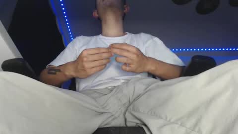 douglas_drake online show from 11/21/25, 01:37