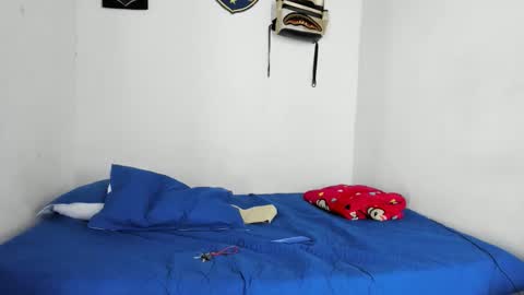 douglas_gallegos online show from 12/18/25, 08:04