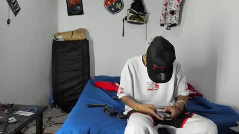 Snapshot of douglas_gallegos chatting on 02/16/26, 05:47 douglas_gallegos online show from 02/16/26, 05:47