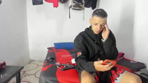 Snapshot of douglas_gallegos chatting on 04/01/26, 05:52 douglas_gallegos online show from 04/01/26, 05:52