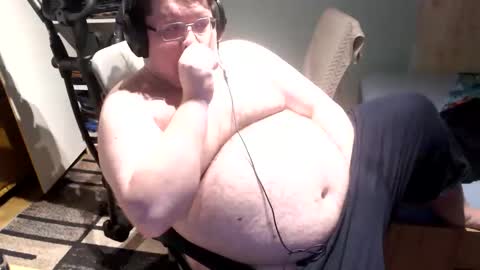 Snapshot of dovahkaat chatting on 03/23/26, 12:14 dovahkaat online show from 03/23/26, 12:14