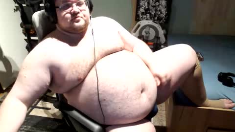 Snapshot of dovahkaat chatting on 04/28/26, 10:04 dovahkaat online show from 04/28/26, 10:04