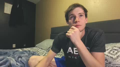 Snapshot of downforthemoney chatting on 12/13/24, 02:43 downforthemoney online show from 12/13/24, 02:43