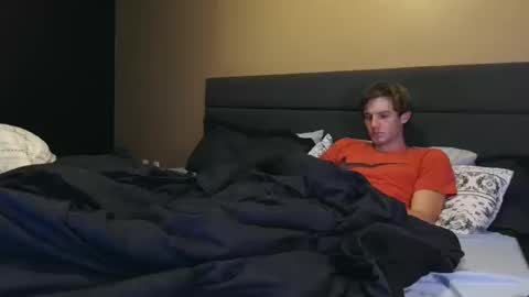 Snapshot of downforthemoney chatting on 10/14/25, 07:42 downforthemoney online show from 10/14/25, 07:42