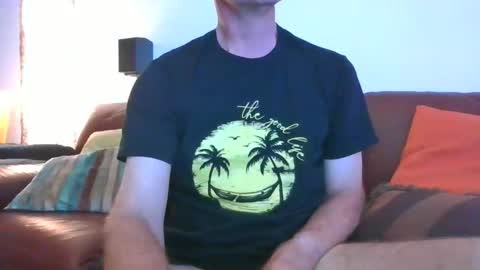 Snapshot of downundercock22 chatting on 10/22/25, 10:48 downundercock22 online show from 10/22/25, 10:48