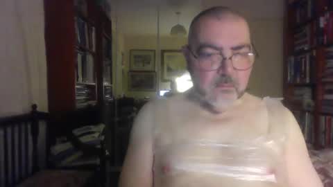 doxoebloke68 online show from 01/04/25, 06:19