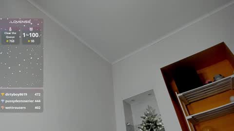 Snapshot of doyouwannabiteme chatting on 01/04/25, 04:11 Eve online show from 01/04/25, 04:11