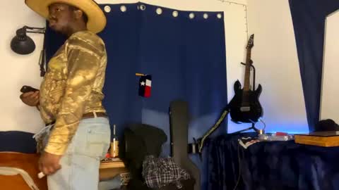 Snapshot of dpirated1 chatting on 01/21/25, 06:43 MrPirated online show from 01/21/25, 06:43