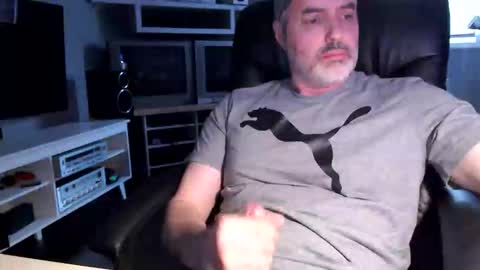 dr_dave20 online show from 02/14/26, 07:43