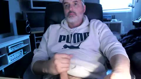 dr_dave20 online show from 02/21/26, 06:09