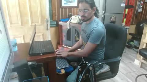 Snapshot of dr_simon84 chatting on 12/01/24, 07:36 Dr Simon online show from 12/01/24, 07:36