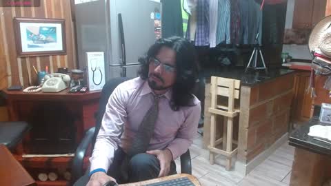 Snapshot of dr_simon84 chatting on 12/24/24, 02:10 Dr Simon online show from 12/24/24, 02:10