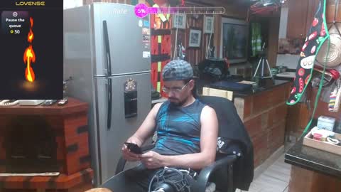 Snapshot of dr_simon84 chatting on 12/28/24, 07:00 Dr Simon online show from 12/28/24, 07:00