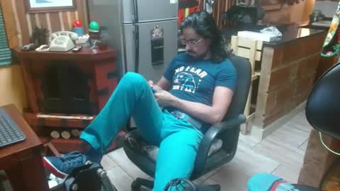 Snapshot of dr_simon84 chatting on 01/08/25, 06:20 Dr Simon online show from 01/08/25, 06:20