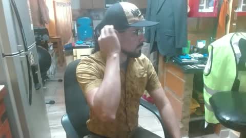 Snapshot of dr_simon84 chatting on 01/09/25, 06:04 Dr Simon online show from 01/09/25, 06:04