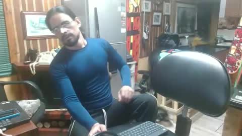 Snapshot of dr_simon84 chatting on 01/20/25, 02:01 Dr Simon online show from 01/20/25, 02:01