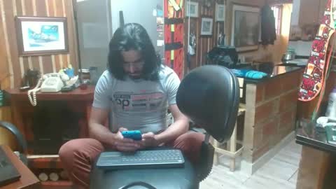 Snapshot of dr_simon84 chatting on 01/20/25, 05:27 Dr Simon online show from 01/20/25, 05:27