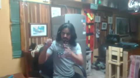 Snapshot of dr_simon84 chatting on 01/20/25, 11:32 Dr Simon online show from 01/20/25, 11:32