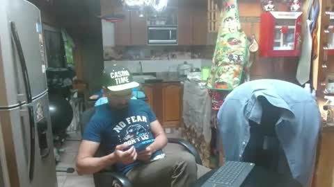 Snapshot of dr_simon84 chatting on 01/25/25, 03:09 Dr Simon online show from 01/25/25, 03:09