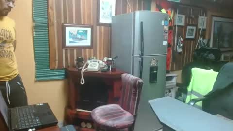 Snapshot of dr_simon84 chatting on 01/28/25, 05:54 Dr Simon online show from 01/28/25, 05:54