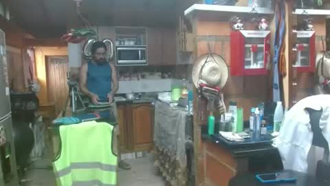 Snapshot of dr_simon84 chatting on 01/28/25, 09:08 Dr Simon online show from 01/28/25, 09:08