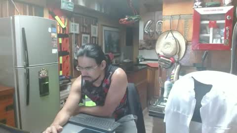 Snapshot of dr_simon84 chatting on 02/03/25, 04:46 Dr Simon online show from 02/03/25, 04:46