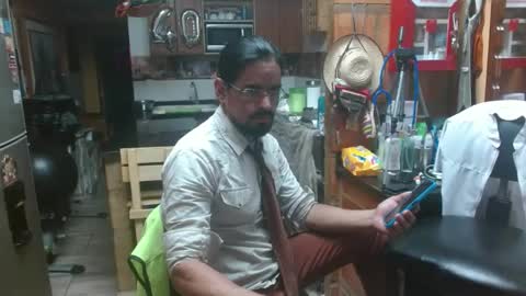 Snapshot of dr_simon84 chatting on 02/14/25, 03:00 Dr Simon online show from 02/14/25, 03:00