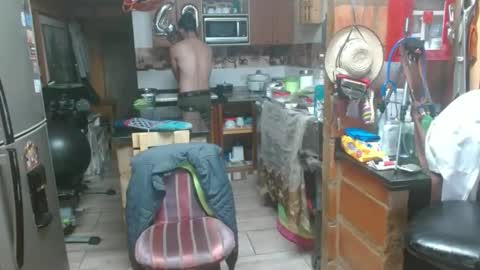 Snapshot of dr_simon84 chatting on 02/16/25, 07:37 Dr Simon online show from 02/16/25, 07:37