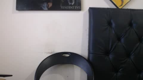 draco_boy2000 online show from 01/25/25, 06:24