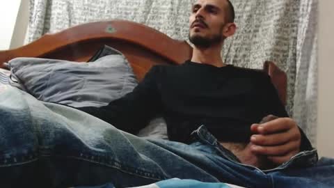 charles online show from 02/15/25, 12:26