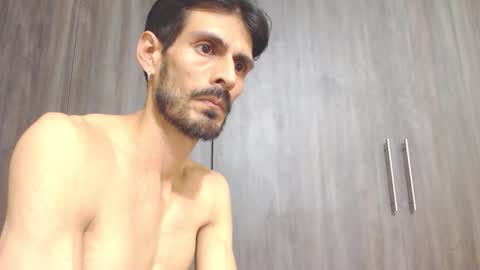 charles online show from 12/05/25, 01:47