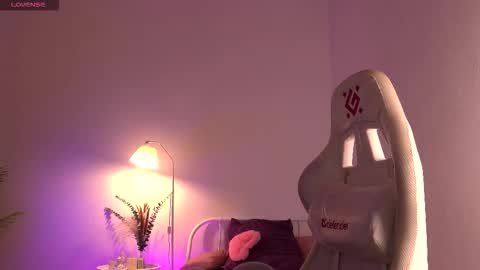 Lisbeth Salander online show from 10/10/25, 05:17