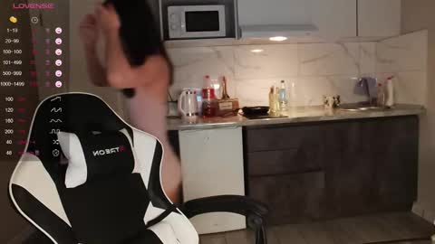 Snapshot of dragon_princesss chatting on 01/18/26, 06:50 Airi online show from 01/18/26, 06:50