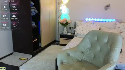 Katya online show from 11/08/25, 01:22