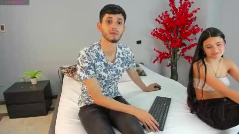 Snapshot of drake_and_zara chatting on 02/19/26, 01:40 Drake and Zara online show from 02/19/26, 01:40