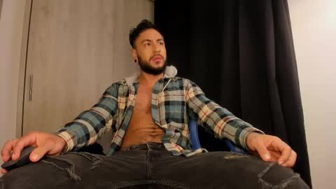 Snapshot of drake_jackson11 chatting on 01/13/26, 11:04 drake jackson11 online show from 01/13/26, 11:04