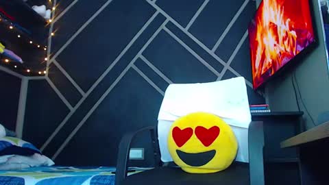 Drake online show from 03/11/25, 01:37