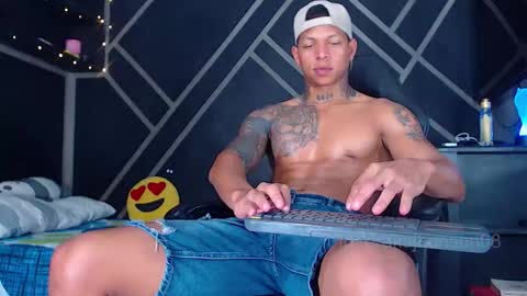 Snapshot of drake_jhonson08 chatting on 02/27/26, 04:56 Drake online show from 02/27/26, 04:56