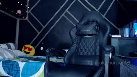 Snapshot of drake_jhonson08 chatting on 02/28/26, 03:40 Drake online show from 02/28/26, 03:40