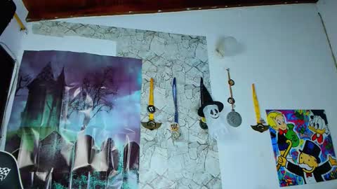 drake_xion1 online show from 10/31/25, 12:55