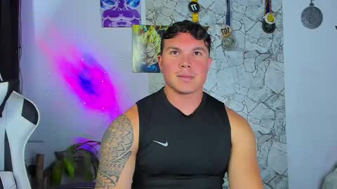 drake_xion1 online show from 11/29/25, 12:13