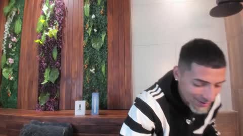 Drake Neuman online show from 09/26/25, 04:27