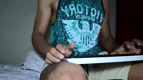 Snapshot of drakesonxx chatting on 09/17/25, 11:01 Andrs  Independent Model online show from 09/17/25, 11:01
