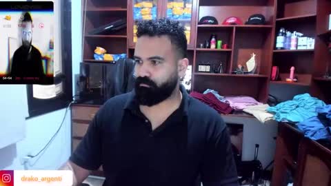 Snapshot of drako_argenti_ chatting on 01/08/25, 12:15 Drako online show from 01/08/25, 12:15