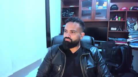 Snapshot of drako_argenti_ chatting on 02/04/25, 12:19 Drako online show from 02/04/25, 12:19