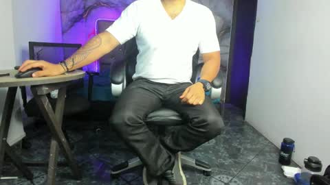 Snapshot of drako_argenti_ chatting on 03/16/26, 03:12 Drako online show from 03/16/26, 03:12